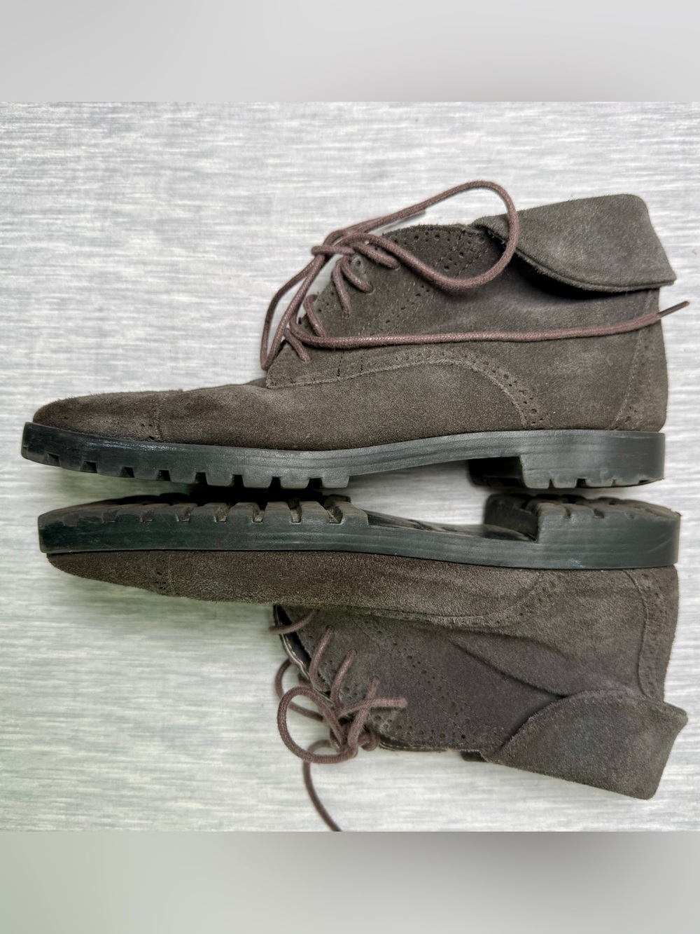 Bettye by Bettye Muller Suede Wingtip Brogue Ankle Boot Fold Cuff Lug Size 6